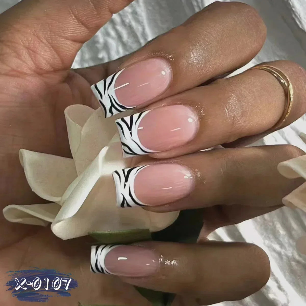 Mid Long Pink Leopard Press-On Nails with Bow
